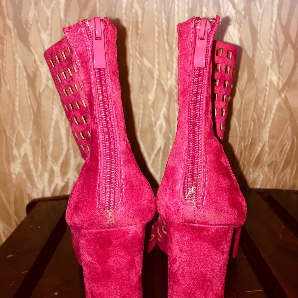 Pink Sandals - Picture 3 of 4